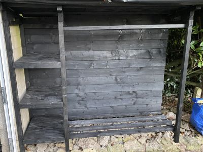Wood shelter detail 1