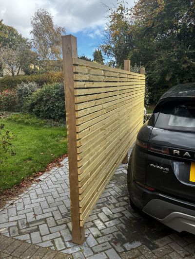 Linear screen detail 2